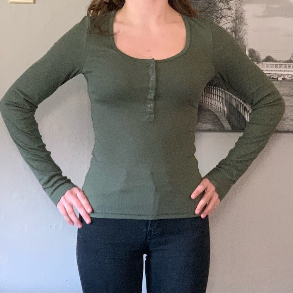 5/$20 Wild Fable juniors long sleeve top size xs